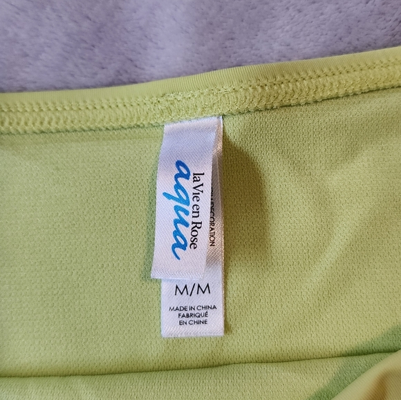 La Vie En Rose Aqua 2 Piece Swimsuit in pale lime green - Picture 2 of 8